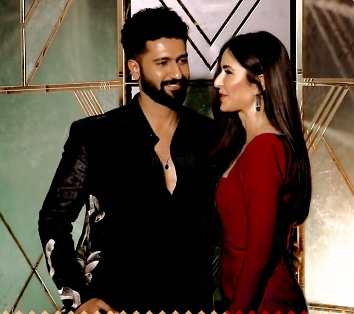 ItsMeTee7's tweet photo. We all deserve someone who looks at us like vicky looks at katrina 😍
#HappyBirthdayVickyKaushal https://t.co/JP1hvMlDmr