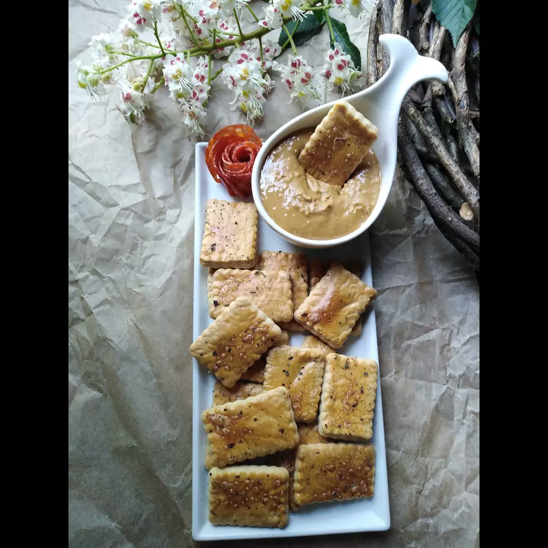 Sandrailiceva1's tweet photo. Krekeri sa sirevima 🧀 #večera #izmojekuhinje #sandraskitchen 🧀🖤 https://t.co/t2i1PA5EWE