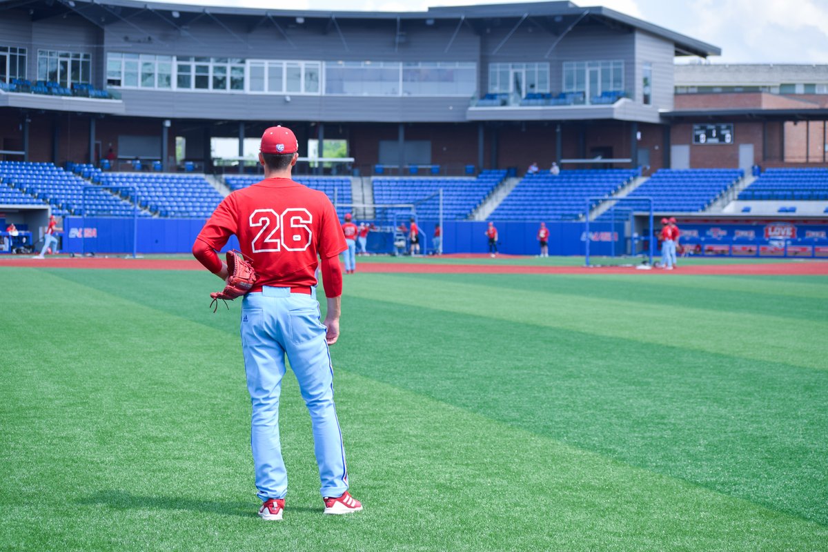 LATechBSB's tweet photo. Whatcha say we break these 👉🧹 out? https://t.co/cM9MztWOq1