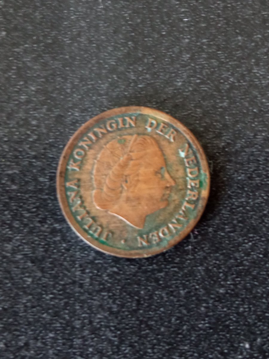 Serial Official ✏️ (@davidalexp7) on Twitter photo back from the flea market no old French coins... or I already had them but i cracked up seeing these two one from Holland and one from Belgium for <a href="/LucMertens1/">Pigrasso 🚀</a> & @Peety
I'm going to restore them, it's going to take hours, especially the Belgian piece from 1918. back from the flea market no old French coins... or I already had them but i cracked up seeing these two one from Holland and one from Belgium for <a href="/LucMertens1/">Pigrasso 🚀</a> & @Peety
I'm going to restore them, it's going to take hours, especially the Belgian piece from 1918.