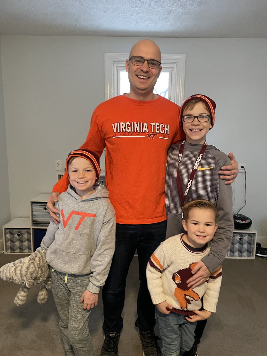 CalebDa88185022's tweet photo. Looking forward to a visit to VT and Hokie nation soon. I know this will make Zeke and all the Puig fam. very happy! @CoachJoeRudolph @vtfootball @VT_FootballNews @VTScoop247 @hokiesports @HokiesMSoccer @brian_davidson8 @DavidsonGideon https://t.co/1Y1Y2RGzxN