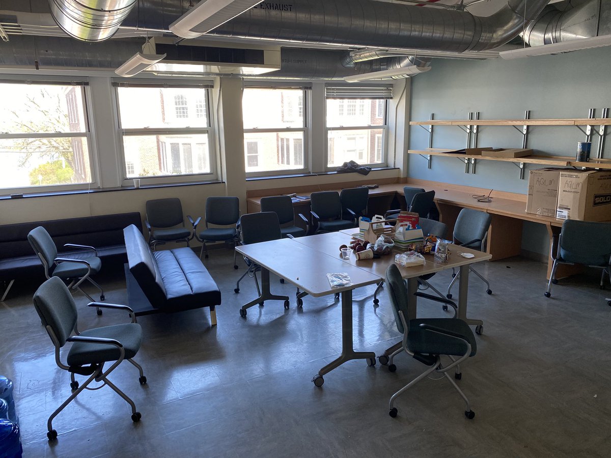 SimsPhotonHobo's tweet photo. The Light Sheet Fluorescence Microscopy course is finished and again the lab feels so empty and lonely. @LSFMMBL @MBLScience @HamamatsuPhoton https://t.co/SwyWD8O2dS