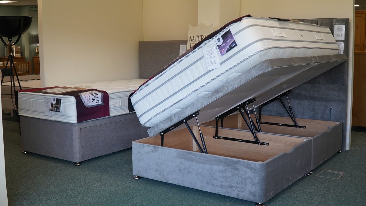 DLivingND's tweet photo. We love a #bed selection 💙 🛏

If you're looking for a better nights sleep, be sure to pop into our showroom and our staff will be happy to advise and show you our selection! 😊 https://t.co/U0NwZ3ACR9