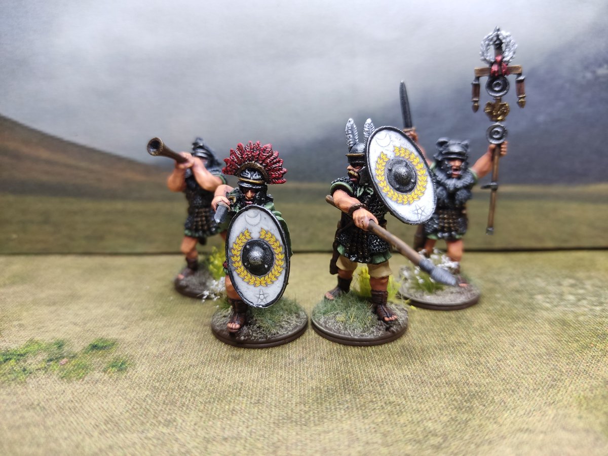 AVettona's tweet photo. Grupo de mando de auxiliares romanos de @WarlordGames https://t.co/lPTsn0S5la