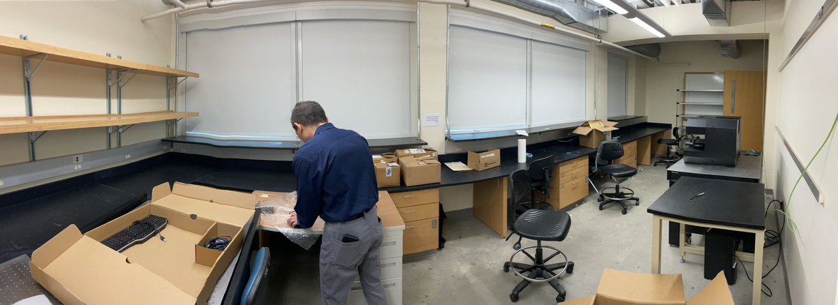 SimsPhotonHobo's tweet photo. A course at the MBL is much like a Broadway Production; elaborate setups and lots of scrambling behind the scenes to get ready for the next act/lab.  This is pack up for the next on the road performance. @LSFMMBL @MBLScience @fiercephoton @3i_inc @HamamatsuPhoton @MBFBioscience https://t.co/31GH85qkb2