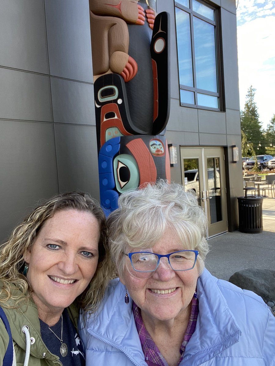 JennyCakes10's tweet photo. #whereiroot #seausrise #truetotheblue Watching The Mariners from #7CedarsCasinoHotel https://t.co/y4SVwrTvTs