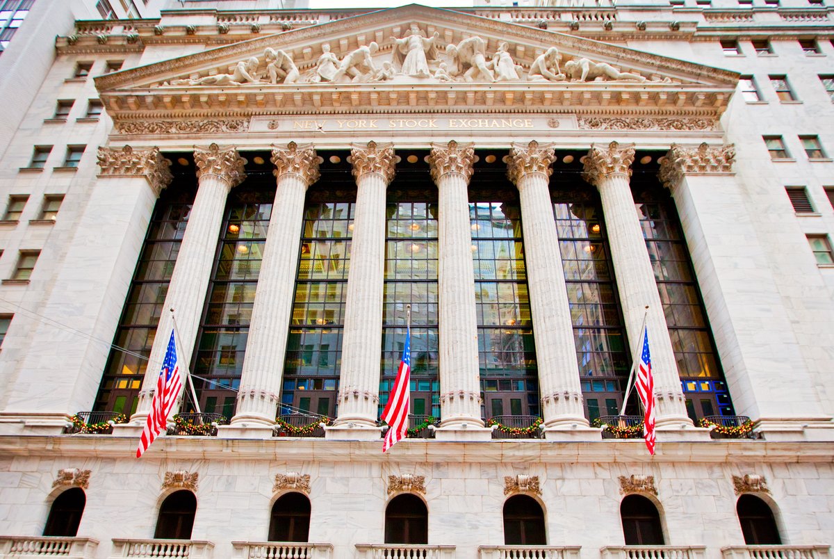 17 May 1792: The #NewYork Stock Exchange is established when the #Buttonwood Agreement is signed under a Buttonwood tree. On March 8, 1817, it became the New #York Stock and Exchange Board, later renamed the New York Stock Exchange. #history #NYSE #OTD #ad https://t.co/iRqvQtDtjW https://t.co/mqQ9eS2S9l