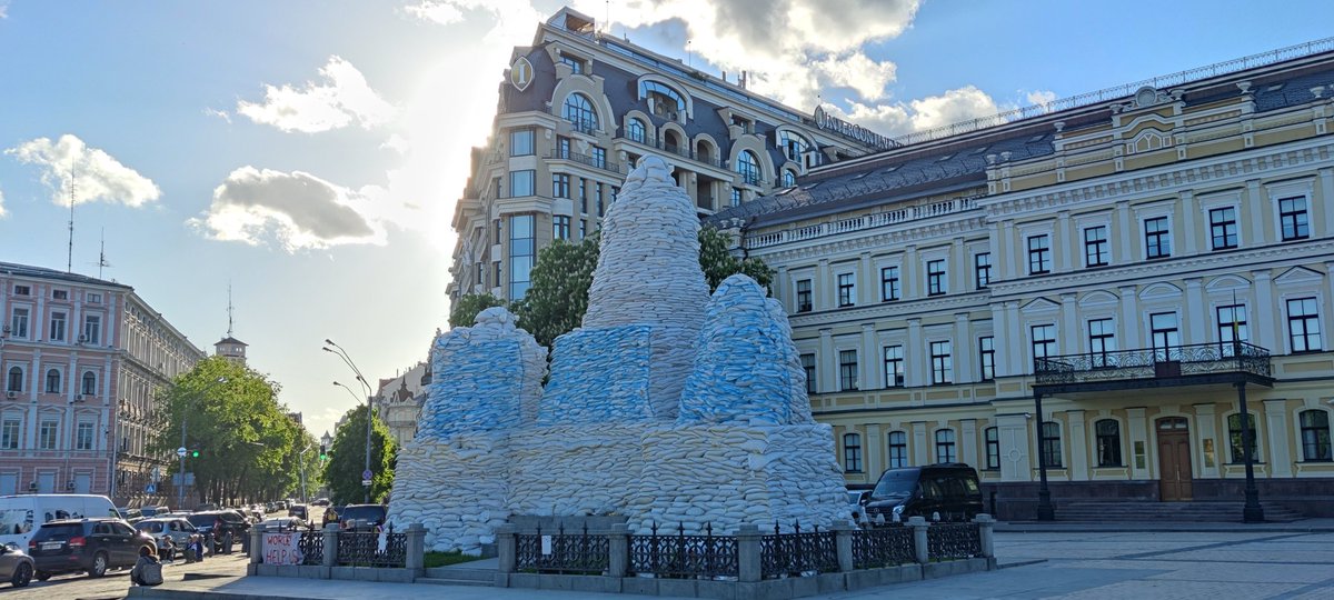 SkripnikAlex's tweet photo. Kyiv remains in Ukrainian hands https://t.co/KVBZpbxO4U