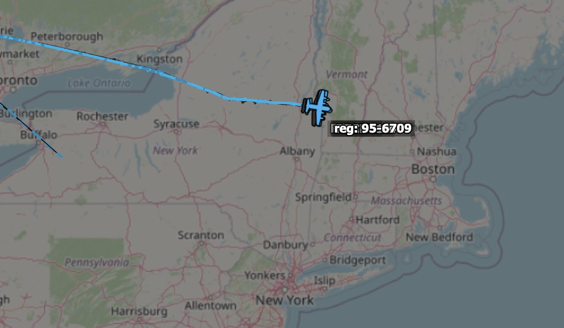 TheSnoopySnoop's tweet photo. C-130 four-ship heading east, seems to be calling #RCH412 flight
#ADFEA5 96-7325
#ADFDC2 93-1455
#ADFDD3 95-6709
#ADFE79 92-1454
#AvGeek #planespotting #milair #haveglass https://t.co/8IL513JDmK