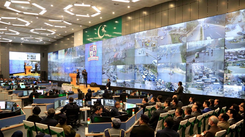 rizwanghafoor38's tweet photo. #PunjabSafeCityAuthority is a project in the provincial metropolis by the end of the current year with funding worth billions of rupees. So what's the future of his Employees. 

#SafeCityEmployees 
#SialkotJalsa #FaisalabadJalsa #Faisalabad 
@CMShehbaz @HamzaSS https://t.co/Iy6ceOSImQ