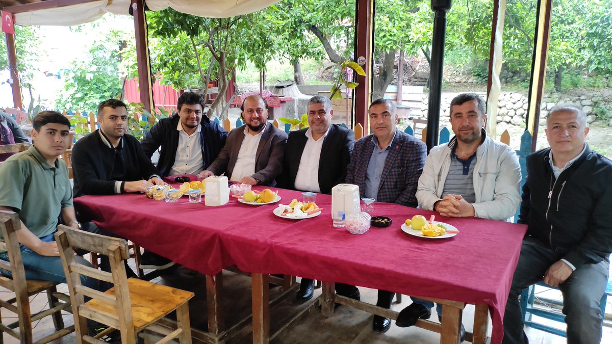 Hatay Sağlık-Sen Başkan Yardımcımız Sn Mesut Çam ile Önceki Dönem AK Parti Samandağ İlçe Başkanımız Sn Selahattin Yeter'i ziyaret ettik. İlgilerinden dolayı teşekkür ederim.