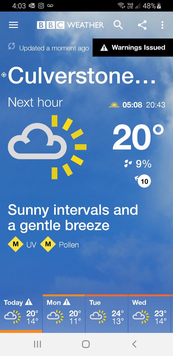 GraceTat's tweet photo. @bbcweather  please sort your meteorologists out. It has been raining all day 😑 #crapweather https://t.co/mcJJ4qUkTn