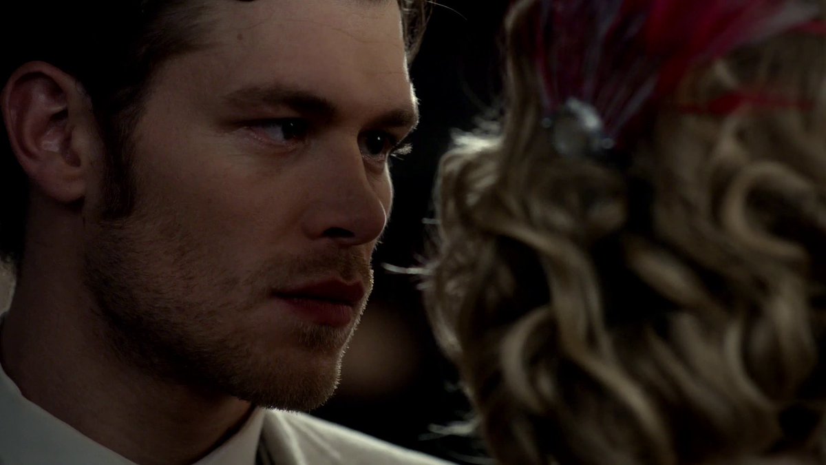 truzlii's tweet photo. Klaus wanted to kiss Caroline so bad https://t.co/aKpb9DGL3I