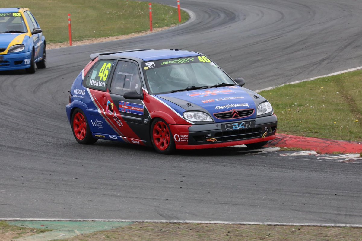 harryhracing's tweet image. What a weekend at @snettertonofficial 🤩

Race 1 - P1 
Race 2 - P1

Huge thanks to @TeamWestbourne and my sponsors and family for getting me where I am today🙌

Onto Silverstone National in 3 weeks⏰

#snetterton #jscc #motorsport