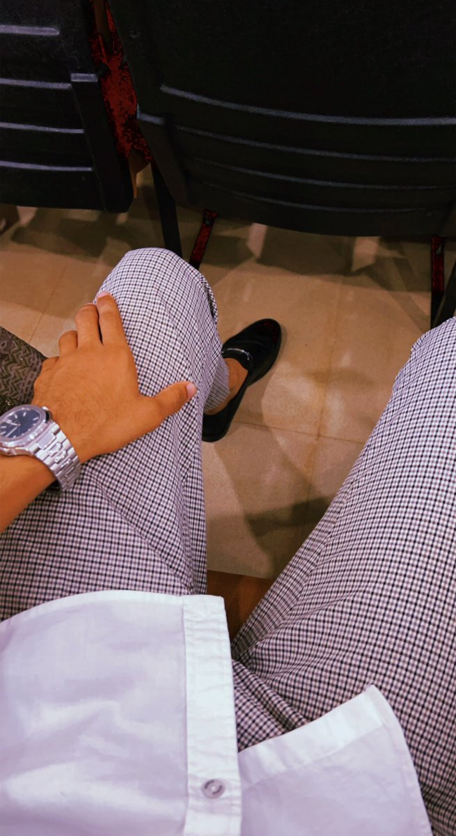 Amaaaaamon's tweet photo. Outfit ishtayo ?😌 
#Dressed https://t.co/VIZZZh143x