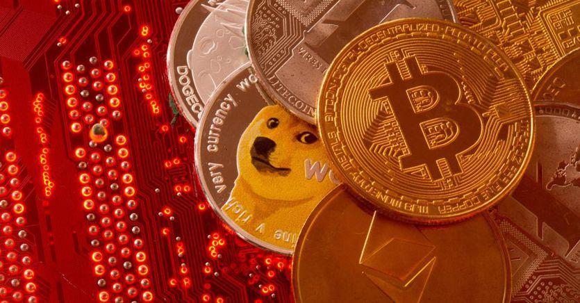sole24ore's tweet photo. Criptovalute, una settimana da incubo. Arriva il crack del token Luna https://t.co/cYccLfoftz https://t.co/L8MUeT4w6S