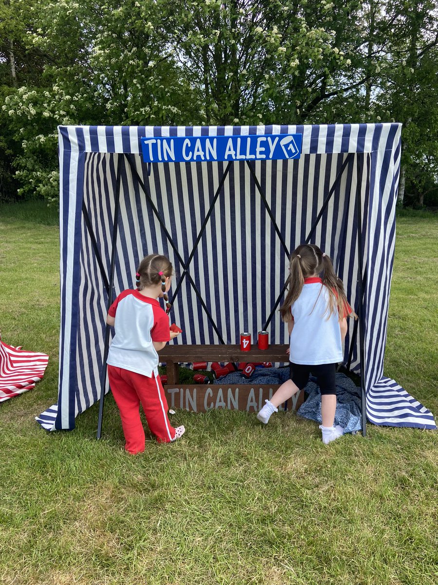 Garstang1st's tweet photo. Wow!!! What a day 🎡🎪🏖 we’ve been at the ‘Beside the Seaside’ activity day, donkeys, rides, crafts, sand and lots and lots of fun 🤩 @garstanguiding @GG_LancGarstDiv @LancsNW @Girlguiding_NWE https://t.co/Zn6R9FX01Y