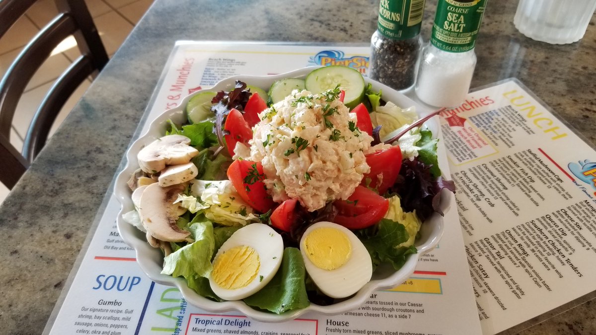 PierSideGrill's tweet photo. Who said salads have to be boring? π
Enjoy our delicious Seafood Salad in honor #NationalSaladMonth!
#PierSideFMB https://t.co/mbFcXUdlpA