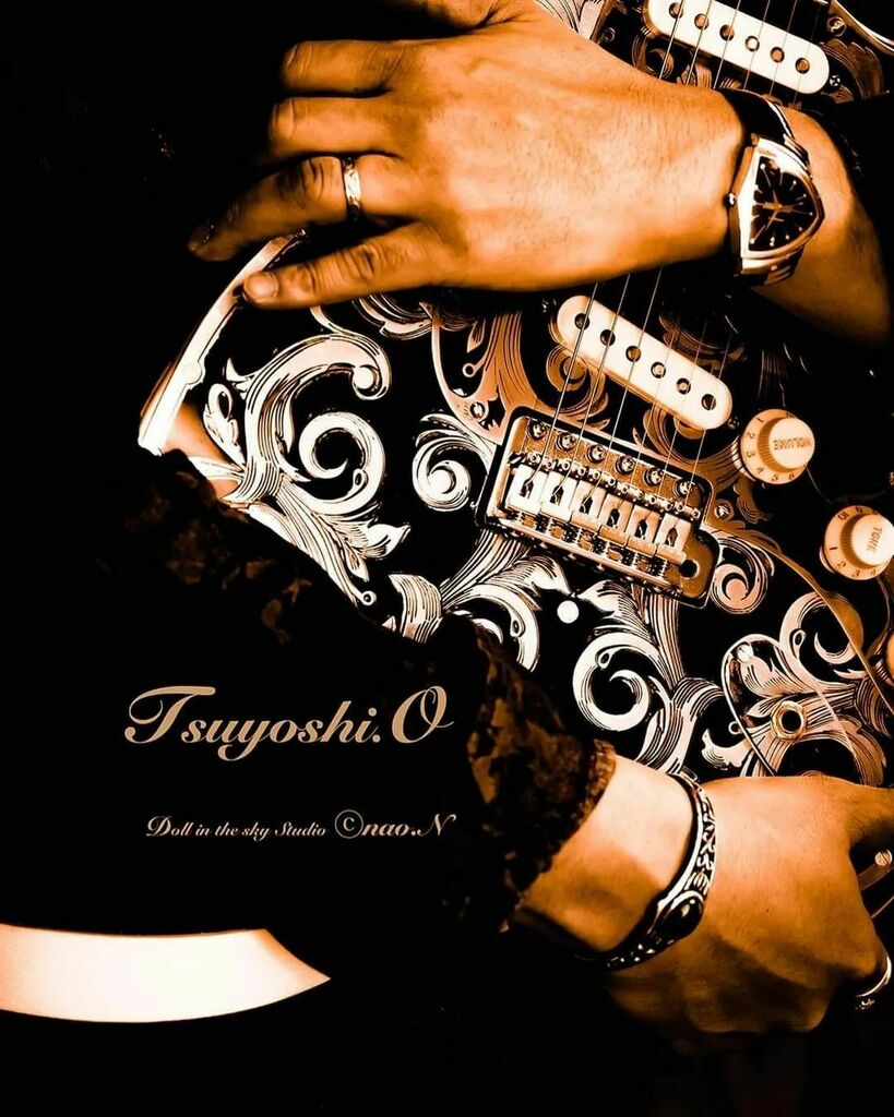 WildGuitarman's tweet photo. My favorite things...
Cool photo from @naomi6637 (Doll in the sky Studio) 📷️
@fujiyamageishacustomclassics @hamiltonwatch @fender
#fujiyamageishacustomclassics #aluminumtop #electricguitar #fenderpickups #hamiltonventura #silver925 #photography #gui… https://t.co/JOOjQBMi2i https://t.co/ZS9I4gS04O