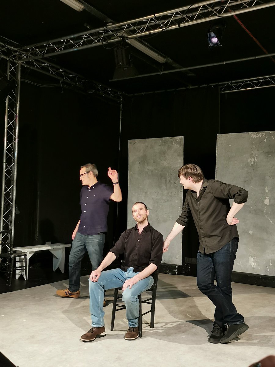 We took a step into "The Smoky Ballroom" in our improvised play from the show on 13 May 2022 at The Courtyard Theatre!
Next show in June ...😀