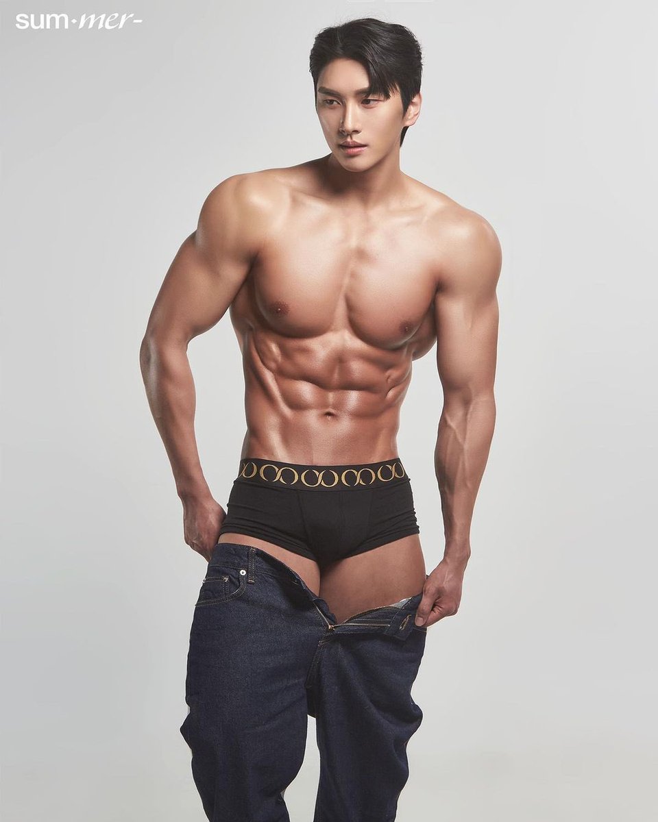 thosefabulous's tweet photo. 태현 #Koreanhunk #Koreanguys #Koreanmuscle #Koreanboy #asianhunk #asianmuscle #asianguys #asianboy https://t.co/CLOCP6PD24