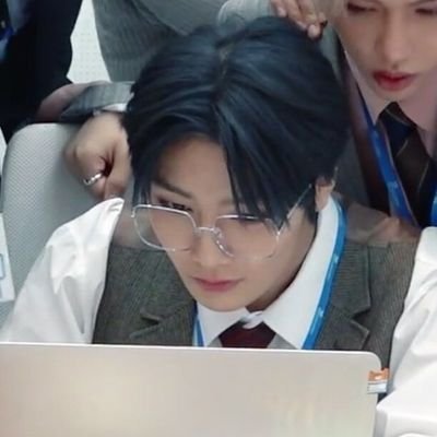 ˙∘𓆪✧ (@innieserotonin) on Twitter photo 