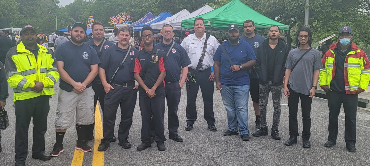 thughes9829's tweet photo. Thanks to the men and women of #pgfd yesterday. 453 calls for service, participated in the @RedCrossNCGC #SoundTheAlarm event, #MarlboroDay, and the @dcfireems 150 years of service parade. @pgfdamd @Kentland33 https://t.co/2kzhokuGQk