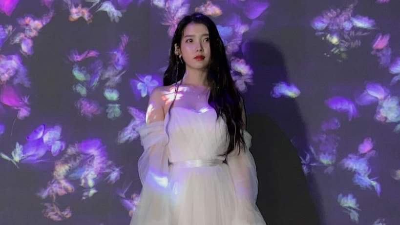 chaeynnv's tweet image. Happy birthday god iu