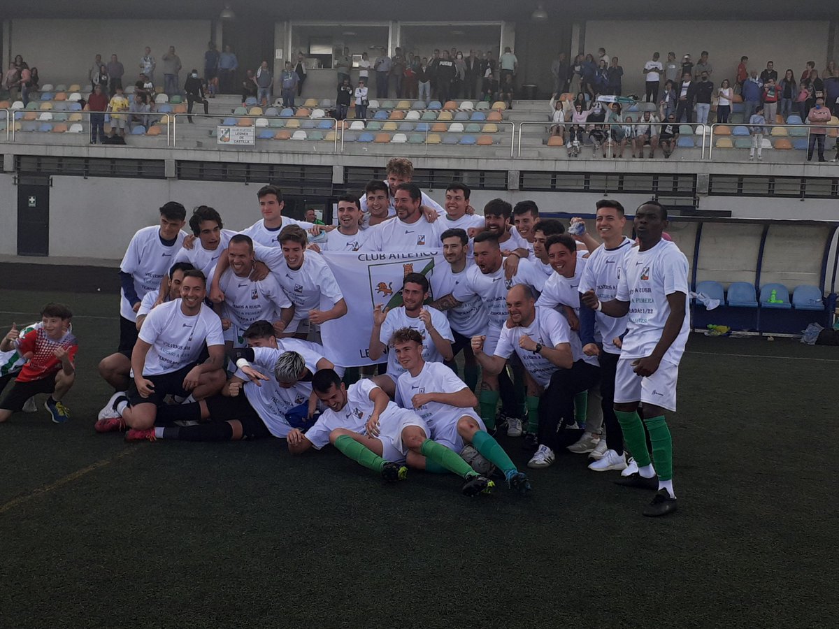 JaimeFresno's tweet photo. Enhorabuena, @Atleones!! Vuelve a rugir el histórico club de Guadarrama: ascenso a Primera Regional y nuevo líder de Segunda @RFFM_oficial tras ganar por 4-0 a la ADC Castilla. https://t.co/yCWelHcDJy