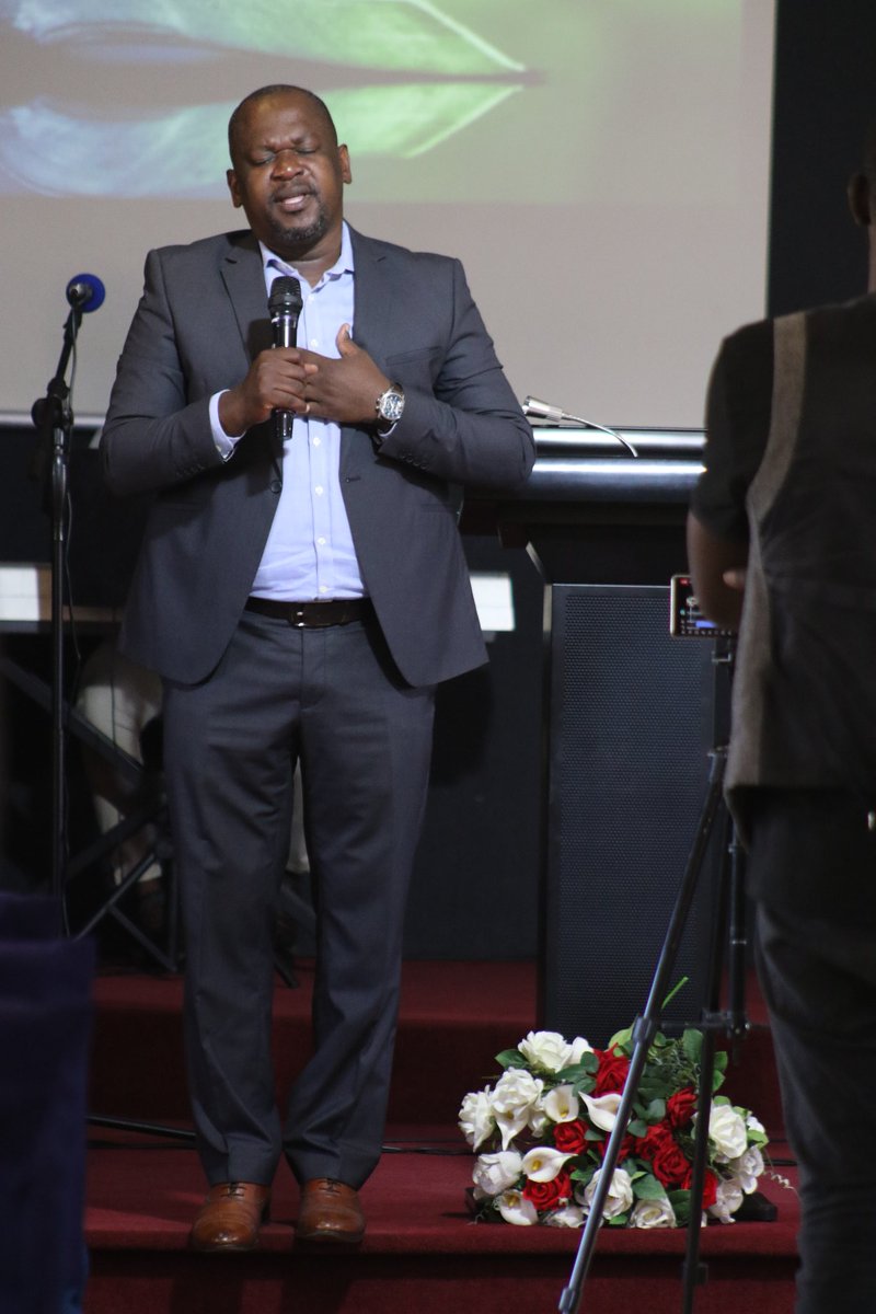 TCZambia's tweet photo. SUNDAY WORSHIP SERVICE 15.05.22

Preacher: Reverend Sulanji Sichilembe 
Text: 2 Samuel 24, 1st Kings 4:5 
Title: Building God's Temple 

#GrowingDeepToReachWide 
#AriseAndBuild https://t.co/3V6kAXEalK
