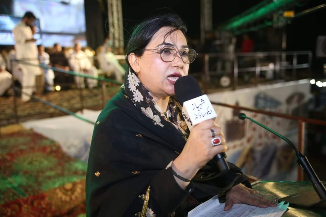 PSP_Karachi's tweet photo. پاک سرزمین پارٹی کی جانب سے باغ جناح  میں خواتین کے جلسے سے مرکزی رہنماؤں کا خطاب جاری۔ 

#PSPWomenJalsa https://t.co/uAoiJj86Mo