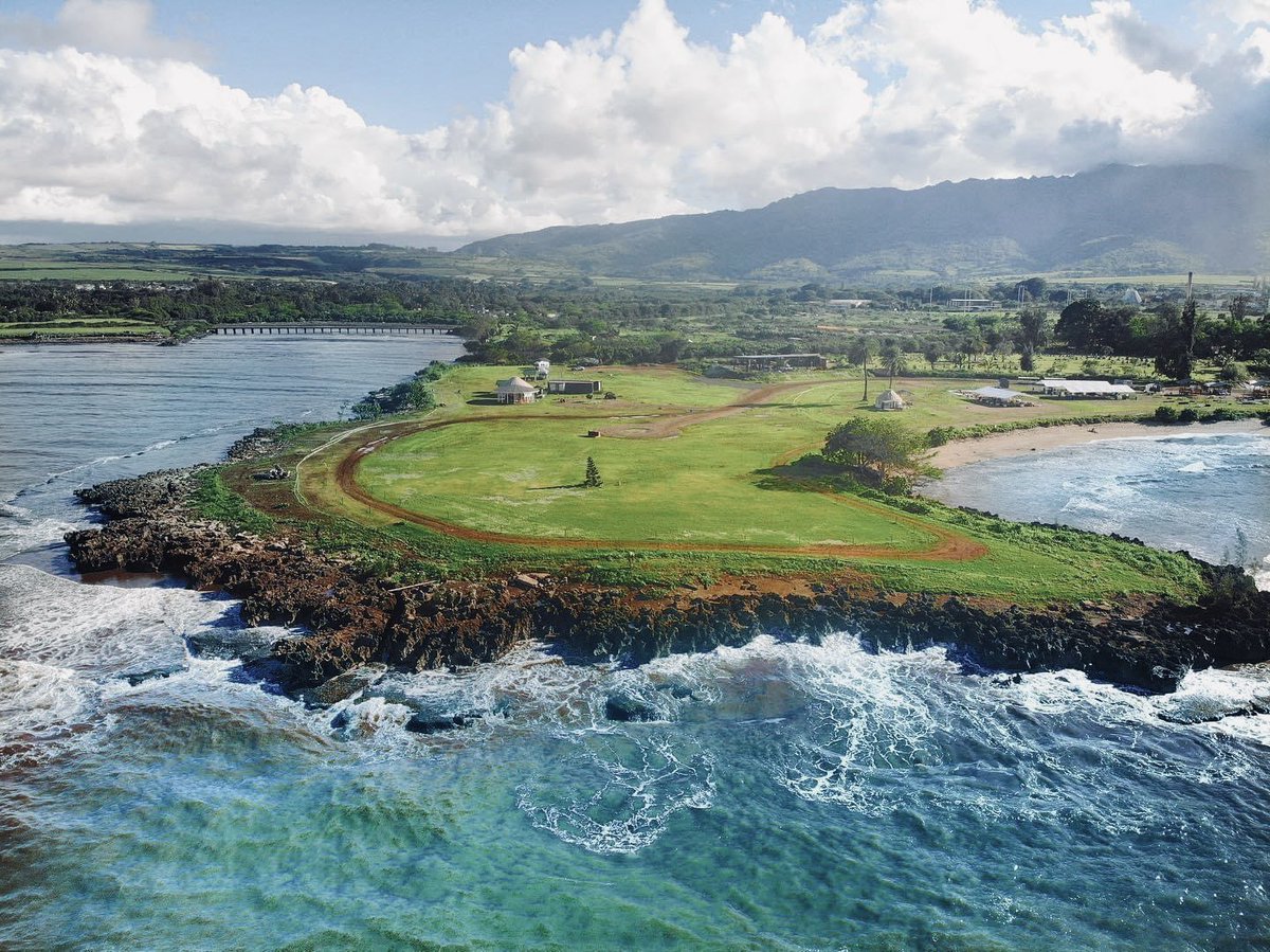 NFT_Clydesdale's tweet photo. @GordonGoner Launching next month, welcome to AP3 Island Hawaii, 25 acres of beach front property on the North Shore of Hawaii.  All #BAYC talked about an island so we built it.  @BoredApeYC https://t.co/HpcKn7sX1K