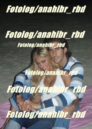 anythrowback's tweet image. 🔙 #ThrowbackRBD Anahí, Maite y Dulce con amigos en Guarujá, Brasil 🇧🇷 12.05.2008