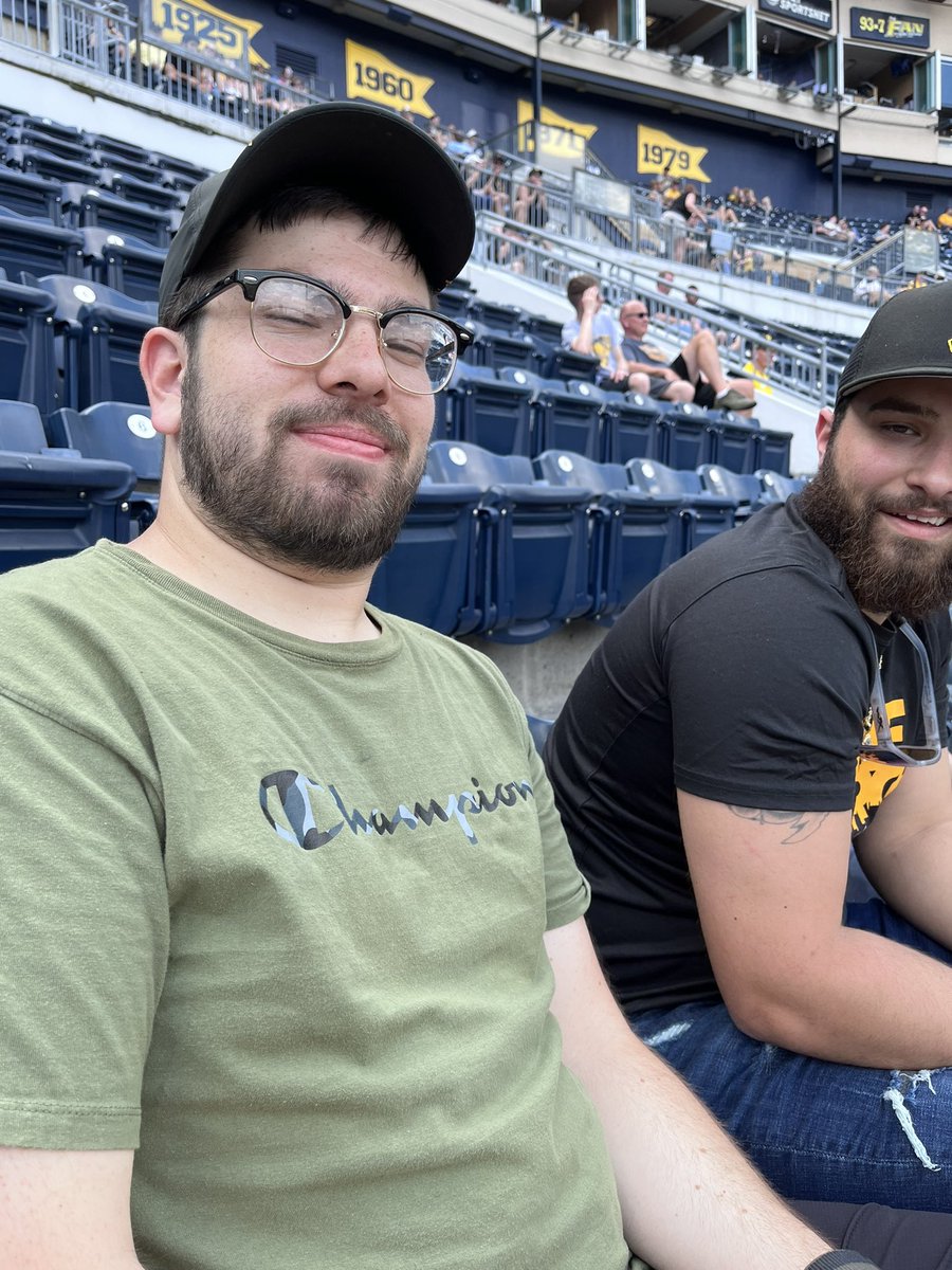EvanEllcessor's tweet photo. Congrats on your speedy recovery Jarod! #letsgobucs https://t.co/uzSz0ZocJ6