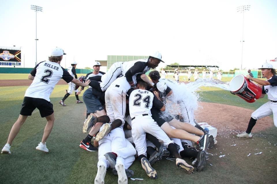 ShreveportMayor's tweet photo. Congratulations to @CentenaryLA and its baseball team for brining home the 2022 SCAC Baseball Championship title! The Gents defeated the Trinity Tigers 10-5 to take home the trophy!
📷 Photos courtesy of Southern Collegiate Athletic Conference https://t.co/ZJC5eVbTuP