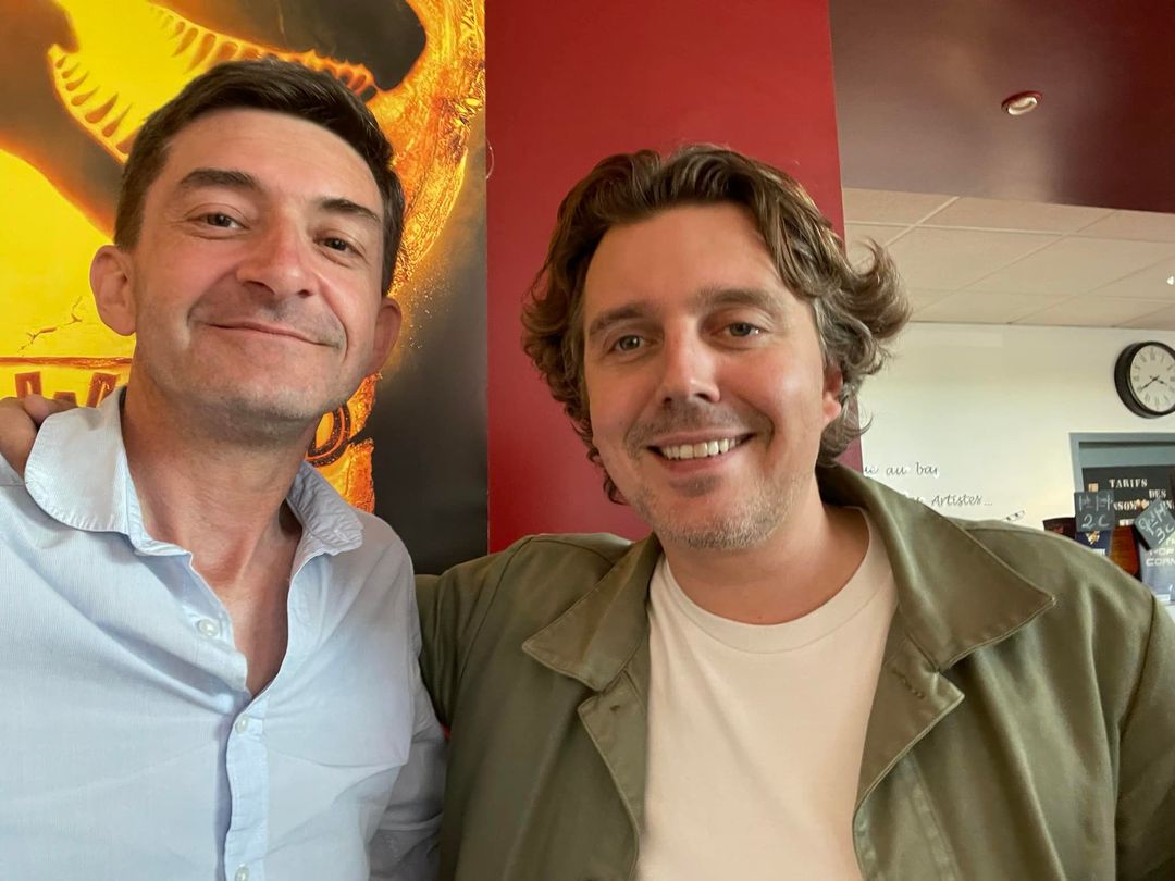 denislebars2022's tweet photo. Nouvelle illustration de la richesse culturelle proposée en #Vendee : @alexvizorek était ce dimanche après-midi à L’Echiquier à #Pouzauges . Drôle et intelligent. Ne le manquez pas au Festival @airdenrire l’automne prochain à St-Denis-La-Chevasse https://t.co/y9YfJ0Hr5y