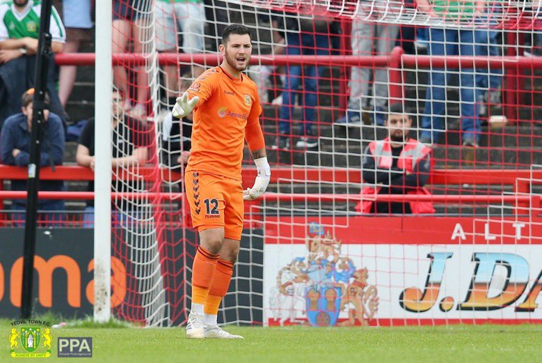 MaxEvans tweet media