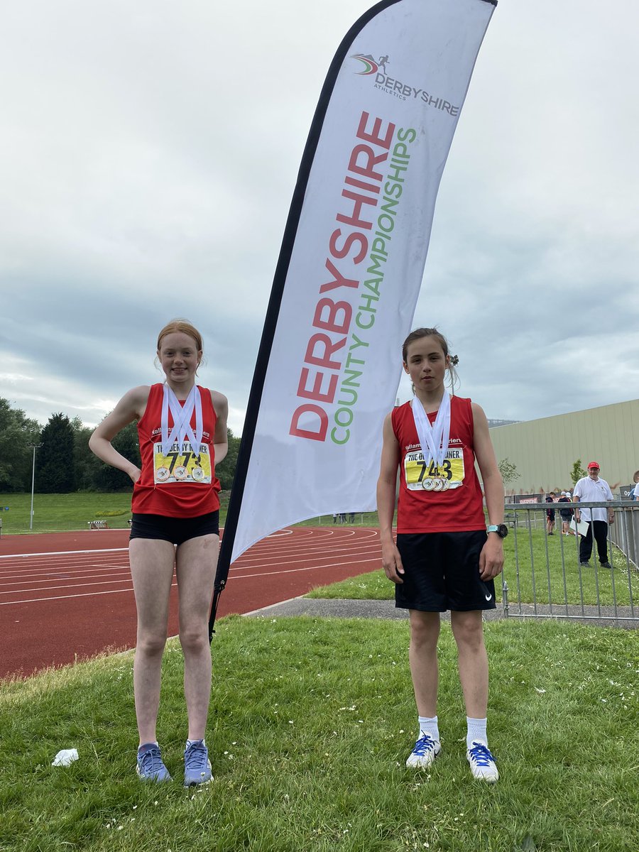 JJHNS's tweet photo. Three Derbyshire County Champs!Maxim U15 pole vault and high jump champ and 1500m bronze, Grace U15 300m champ and high jump and 200m bronze, Cosmo 400mH and 400m champ and 200m bronze. Cosmo’s 57.91 400mH = qualification for English Schools! Well done! @DHFSUpdate @DerbyshireIS https://t.co/7memOCsUpC
