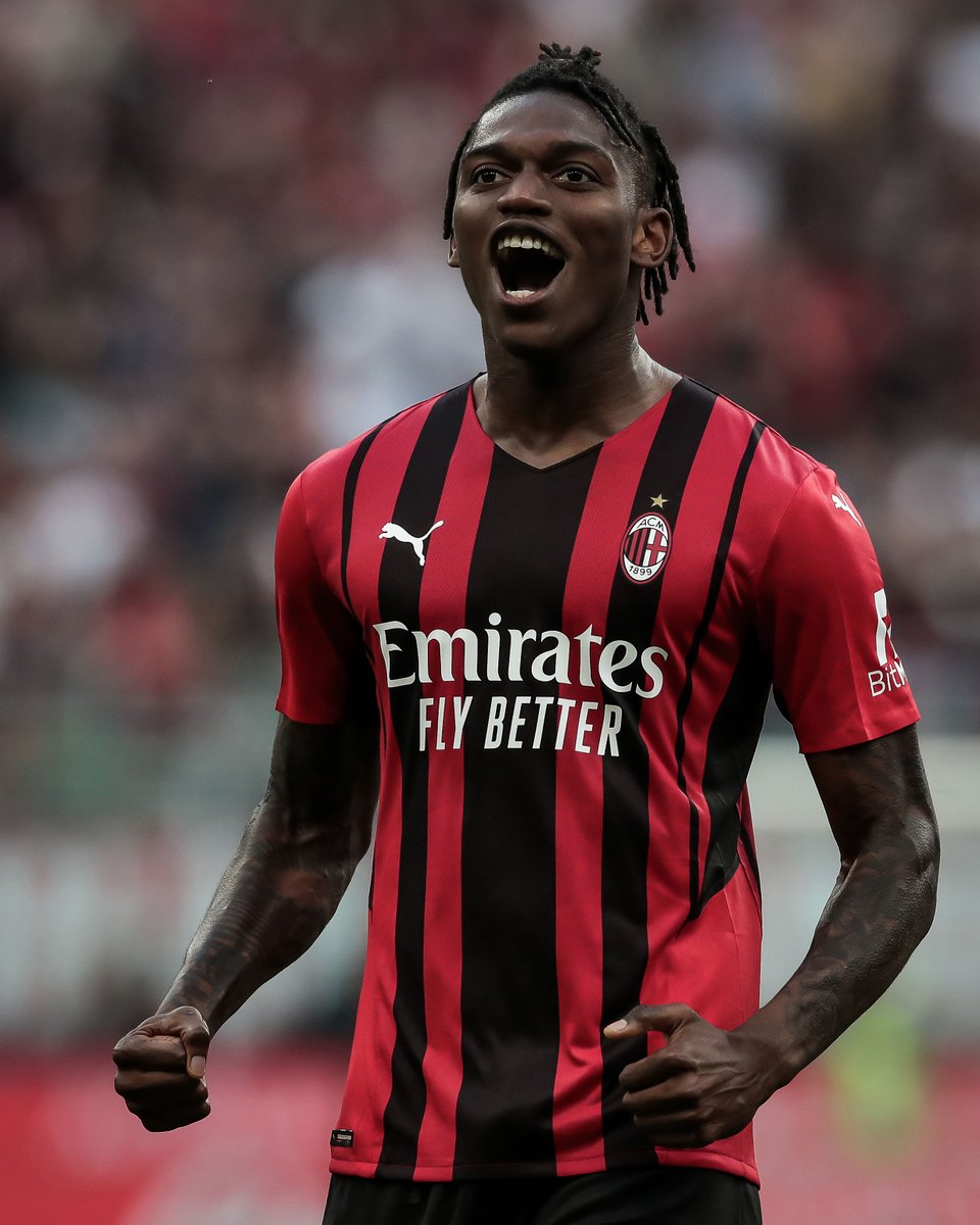 brfootball's tweet photo. FT: Milan 2-0 Atalanta

Milan can clinch the Serie A title if Inter fail to win today 👀 https://t.co/srbpxcTa7g