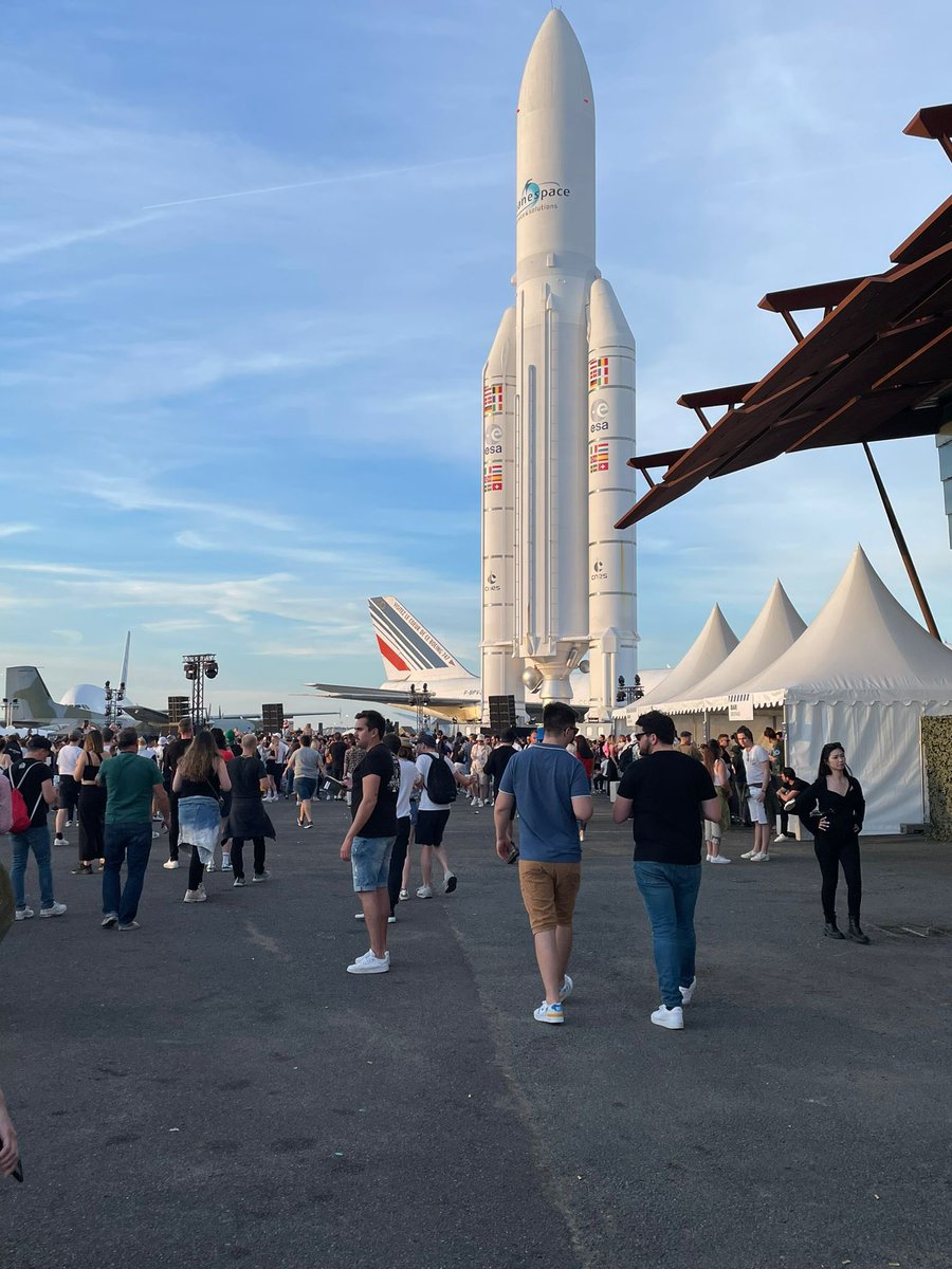 ArianeGroup's tweet photo. ✨🎶Yesterday at the @MuseeAirEspace under #Ariane5, @CercleMusic and their DJs ignited the skies with #ArianeGroup. See you tonight for night number 2! #LeCircle https://t.co/LY1TVEU0rS