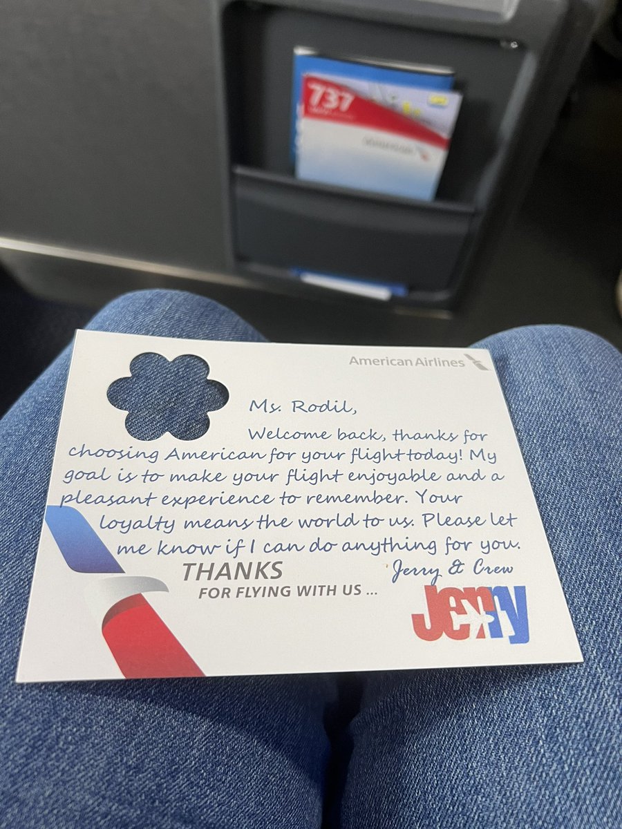 GabrielaRodil's tweet photo. And this is why I love @AmericanAir!  I just boarded my flight and found this note on my seat. ❤️ https://t.co/9nxwlf2UYi