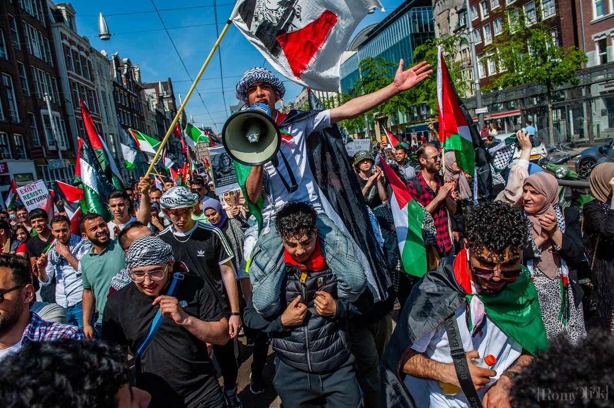 Palestinian flags march held in Amsterdam. May 15th © Romy Fernandez 🇵🇸🙌🇵🇸🙌 #PalestineUnderAttack #FreePalestine #HumanRights #ShireenAbuAkleh #PressFreedom