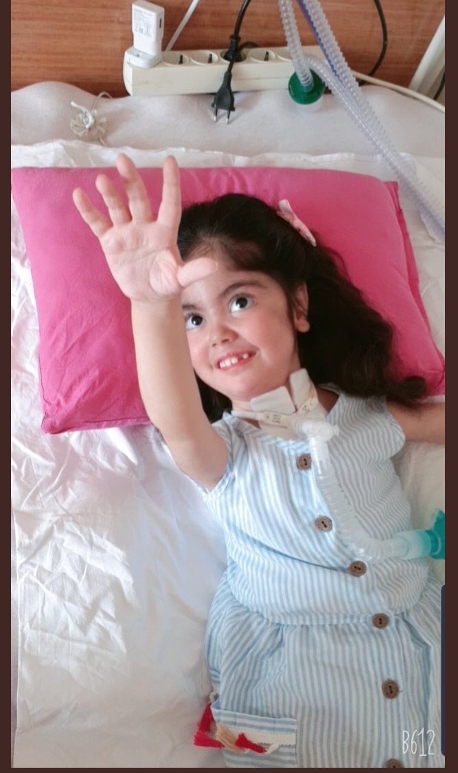 SmaHavinnefesol's tweet photo. Benim gibi SMA hastası bebekler parasızlıktan dolayı hayatını kaybediyor. SMA tedavi edilebilir bir hastalıktır. Lütfen sesimizi DUYUN ❗
#YeterİlacımıVer https://t.co/uTgNhjiy1a