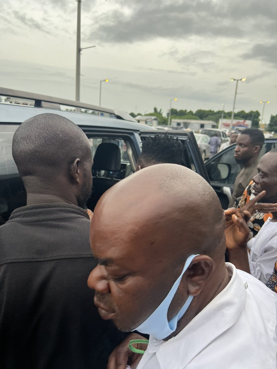Jeorge_NA's tweet photo. Sabinus PH Airport Arrival https://t.co/aDMdRNKPRg