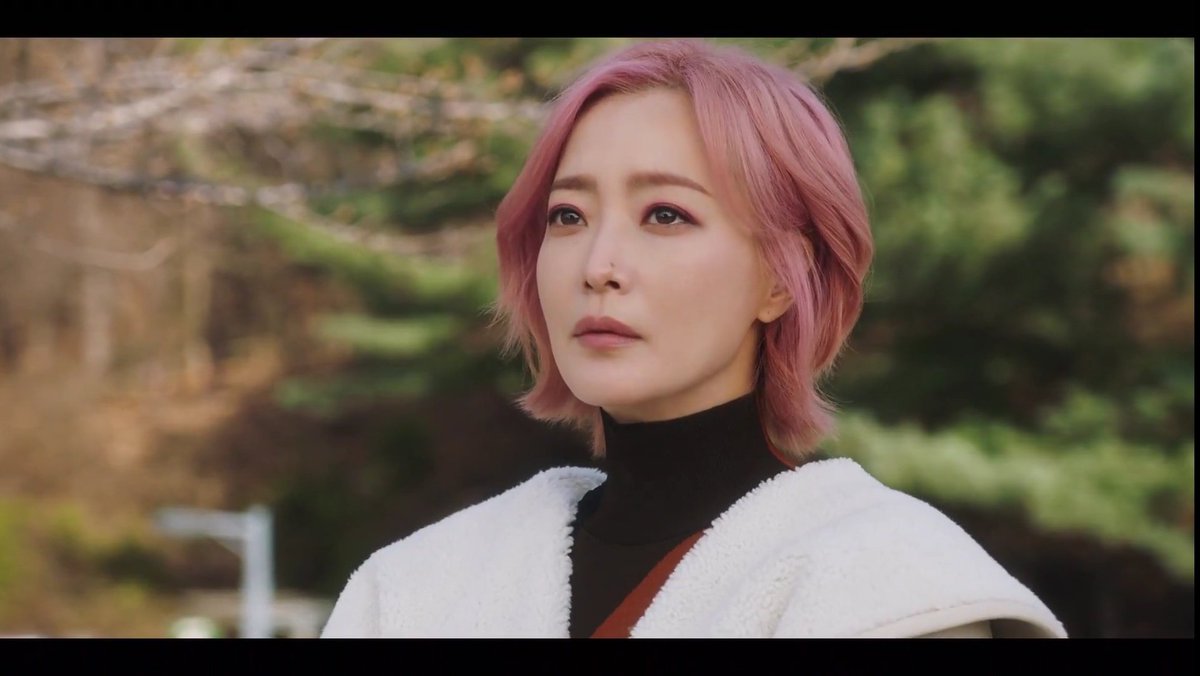 saranghopia's tweet photo. #KimHeeSun's VISUALS 🔥 omo, superrrr pretty and cool! #tomorrow #내일 https://t.co/Ci55fMKIBq