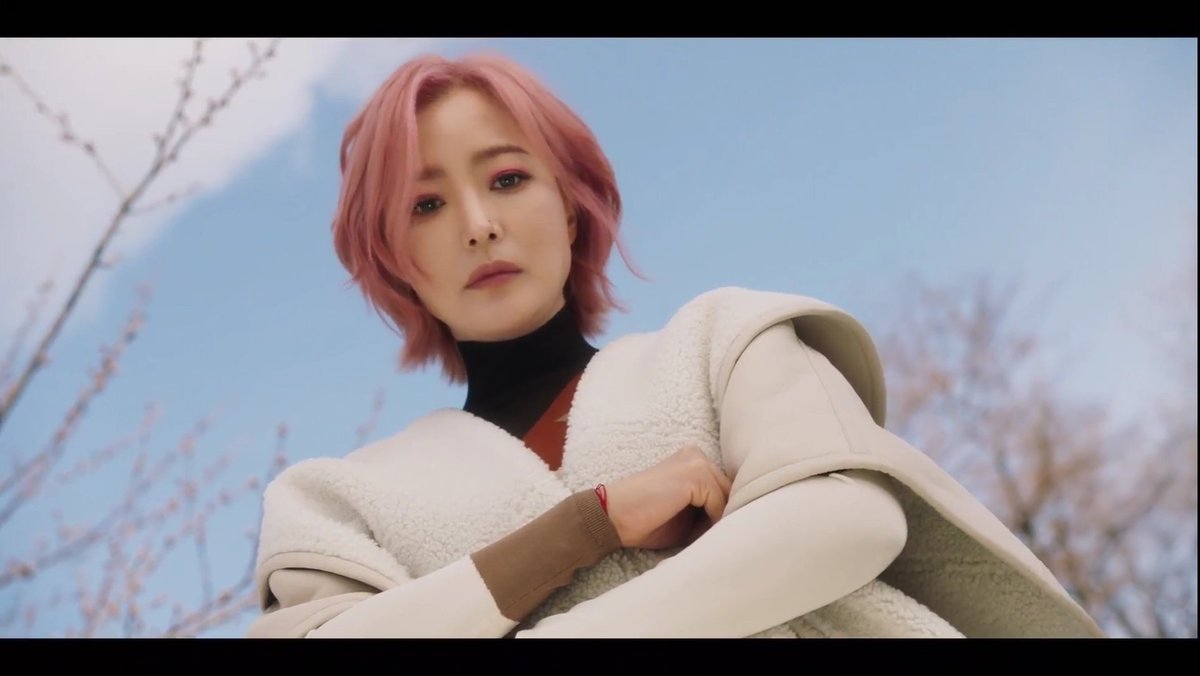 saranghopia's tweet photo. #KimHeeSun's VISUALS 🔥 omo, superrrr pretty and cool! #tomorrow #내일 https://t.co/Ci55fMKIBq