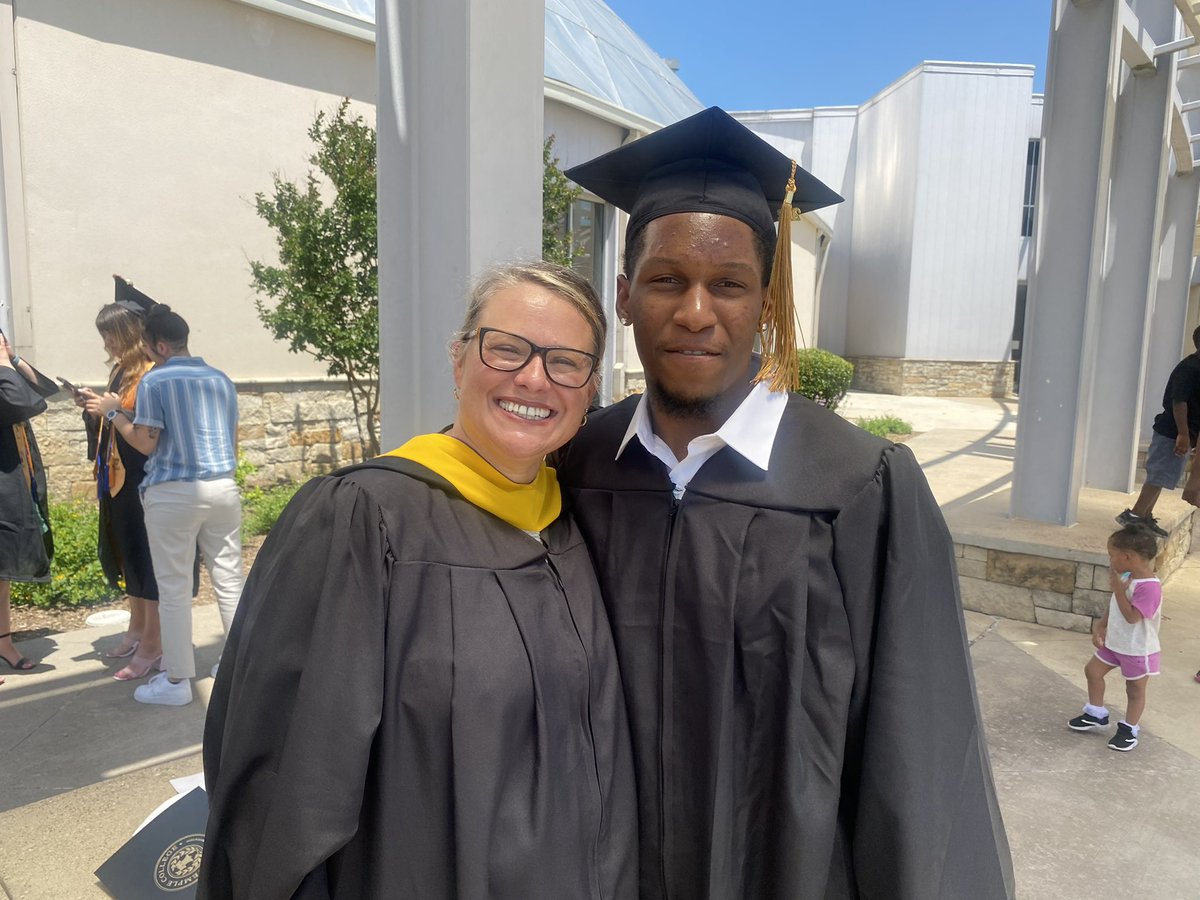 TC_Athletics1's tweet photo. CONGRATULATIONS to all of our student-athletes that graduated this weekend!!

#yahleps https://t.co/bRxjozmqmX