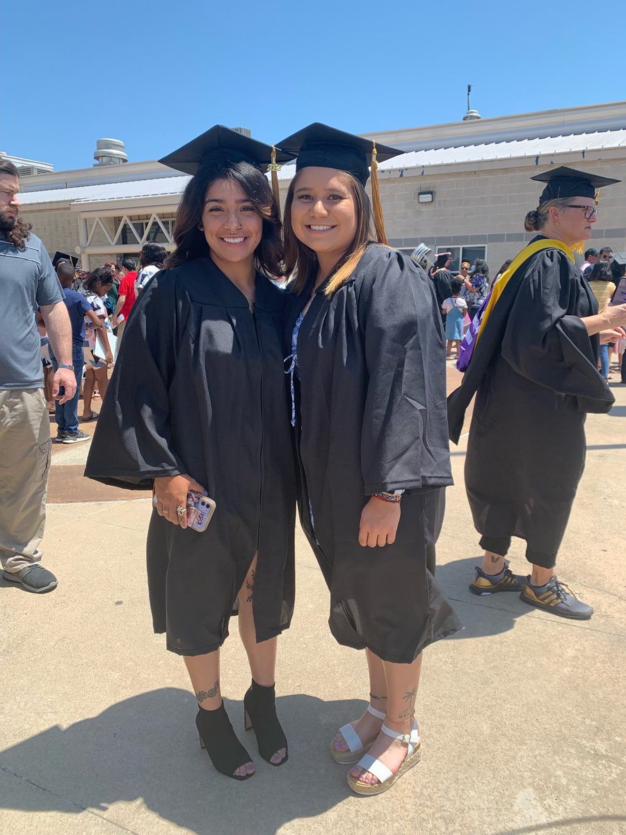 TC_Athletics1's tweet photo. CONGRATULATIONS to all of our student-athletes that graduated this weekend!!

#yahleps https://t.co/bRxjozmqmX