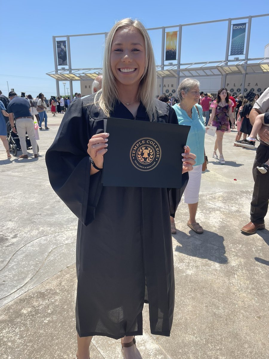 TC_Athletics1's tweet photo. CONGRATULATIONS to all of our student-athletes that graduated this weekend!!

#yahleps https://t.co/bRxjozmqmX
