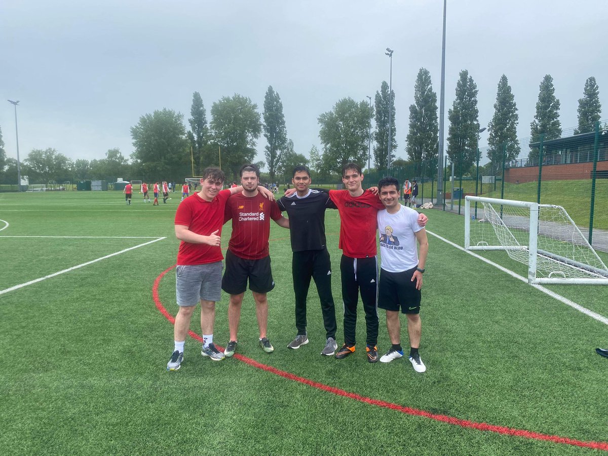 sotonlaboursoc's tweet photo. Amazingly well played today guys! Soton Labour Society vs @SotonUniCons79 5-a-Side football match ended in an 11-1 (landslide) win for Labour! A very fun game and great to see the two sides come together! https://t.co/Li9xYvvVuc